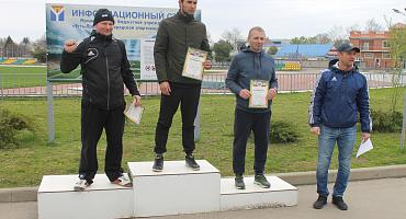В Усть-Лабинском районе прошёл чемпионат по силовому троеборью 