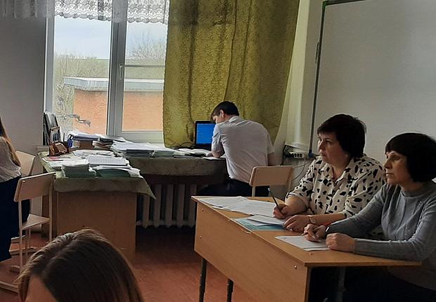 В образовательных учреждениях Усть-Лабинского района прошли занятия, посвященные избирательному праву в Российской Федерации в рамках Дня молодого избирателя